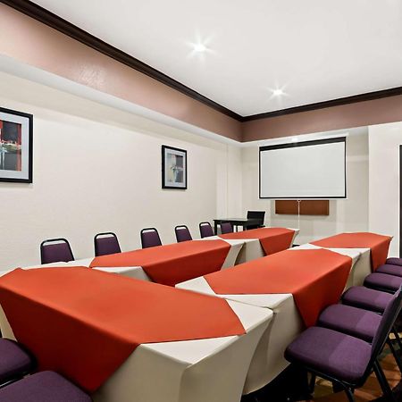 Best Western Plus Rockwall Inn & Suites Luaran gambar