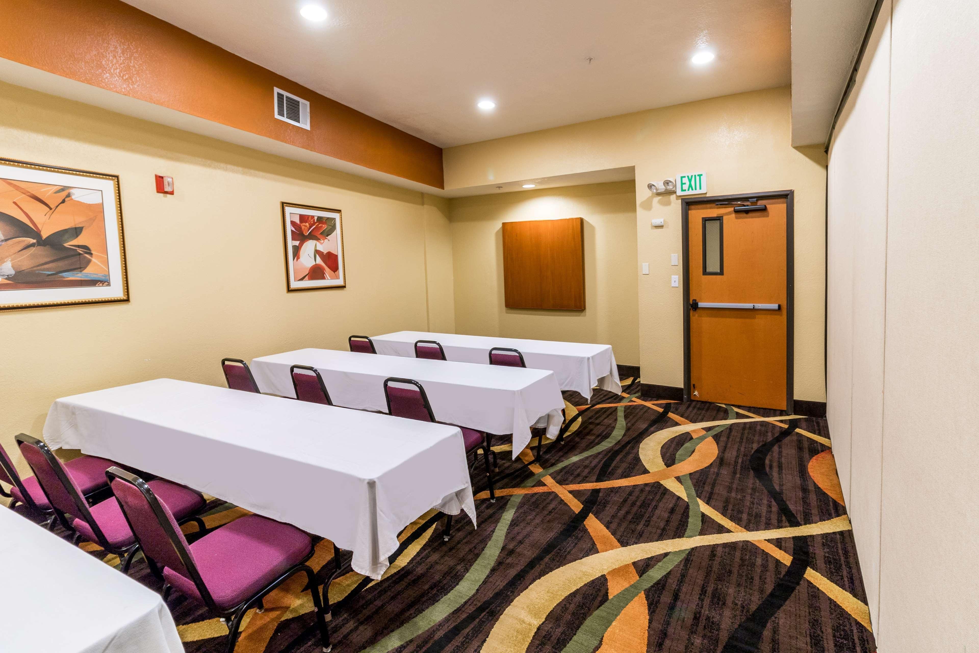 Best Western Plus Rockwall Inn & Suites Luaran gambar